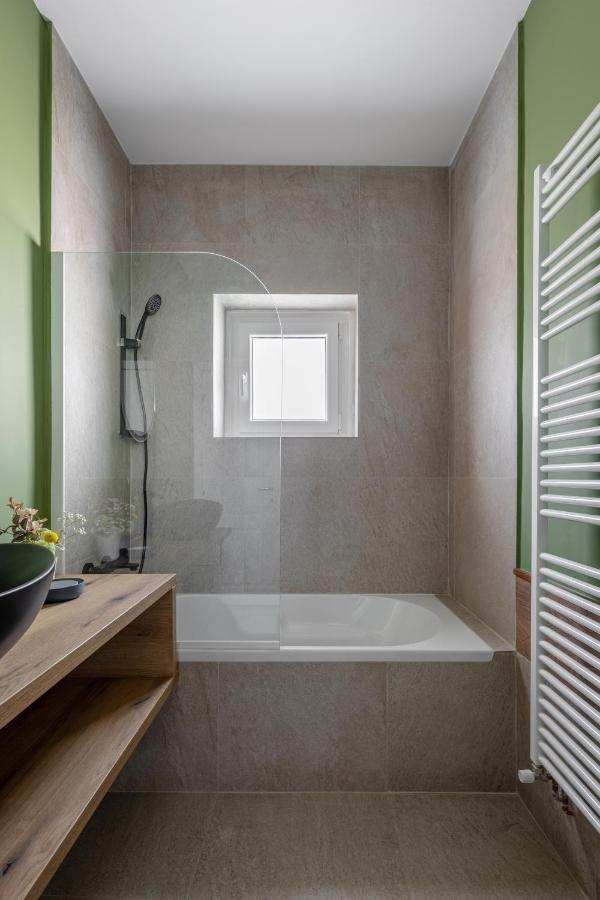 Holt - Dolce In Napoli Apartment Bucureşti Ngoại thất bức ảnh