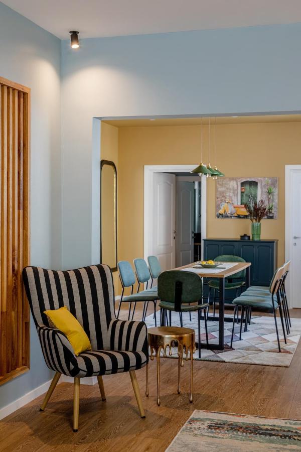 Holt - Dolce In Napoli Apartment Bucureşti Ngoại thất bức ảnh